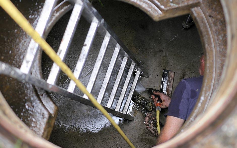 comment déboucher un wc avec une bouteille Chennevières-sur-Marne
